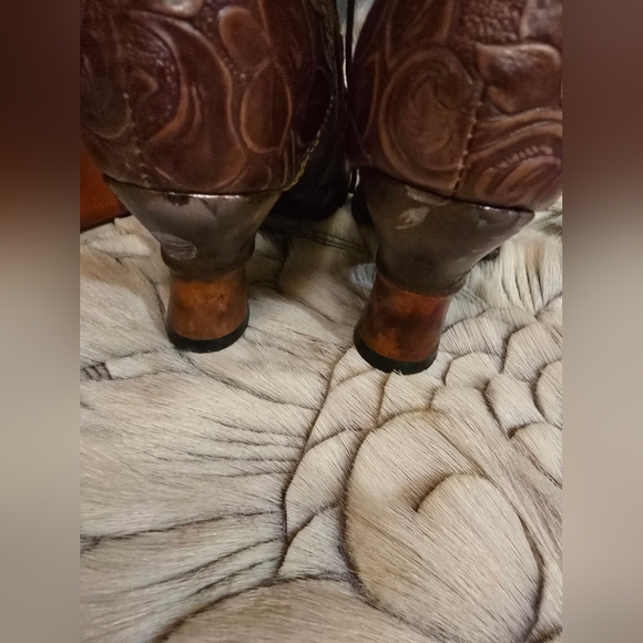 Spring Step Floral Lace-Up Ankle Boots - Brown Leather - Picture 4 of 6